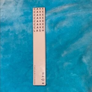 Cake Mascara in Pale Pink Box